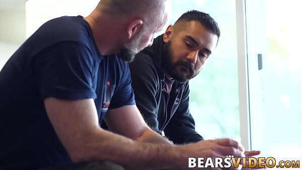 Hunk Strider relentlessly barebacks James hardcore
