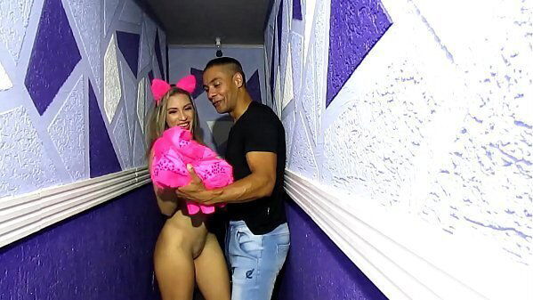 transei camarim boate atriz Soares ap&oacute_s show