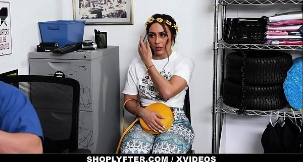 Hippie Teen Caught Trespassing Fucked Security