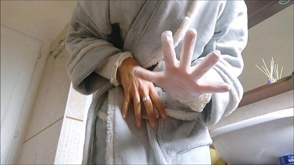 strong light needed control vulva anus clearly