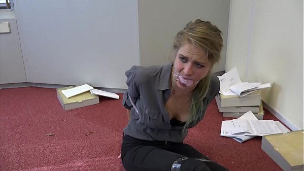 Teen Violet Haze Real estate agent bondage