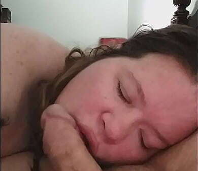 Slutslave1975 enjoying sucking