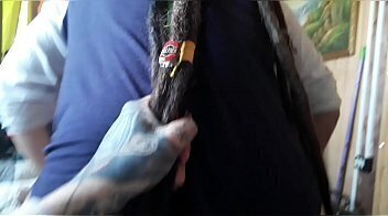 Ella quieeree uh ah uh voy a darle uh ah uhh- bebe demoniaco