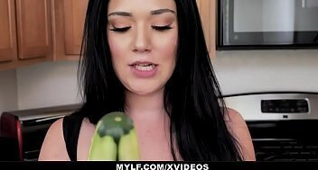 Kitchen Clit Rubbing