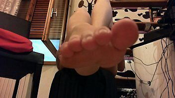 Nicoletta beautiful feet here your face