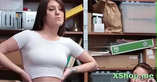 Chopper hardens with naughty darling Rylee Renee'_s beaver