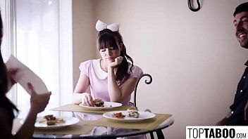 Teen DAUGHTER gets FACE FUCKED boyfriend