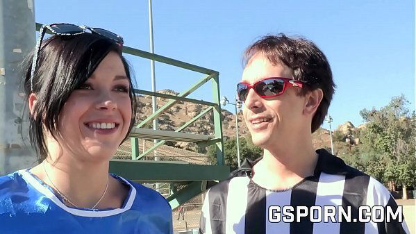 &aacute_rbitro teen animadora