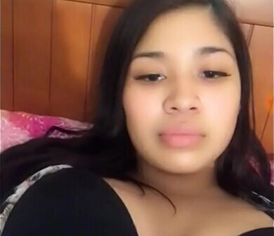 Live Model Bunny (Tease &amp_ Show)