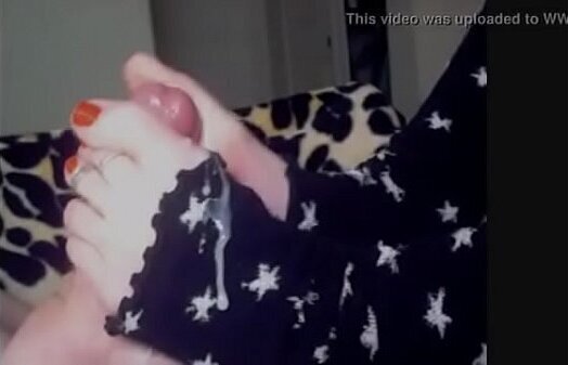 lesbian tongue kiss feet foot suck fuck mouth porn feet