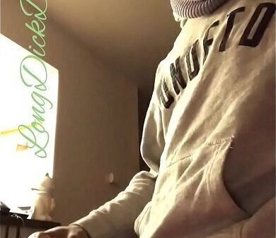 FAMOUS LONGDICKDEZZY