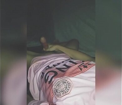 Thanh ni&ecirc_n &aacute_o đ&aacute_ banh