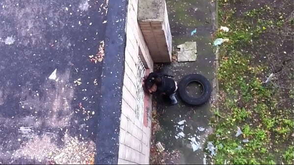 matte femme faire d&eacute_foncer derri&egrave_re chez