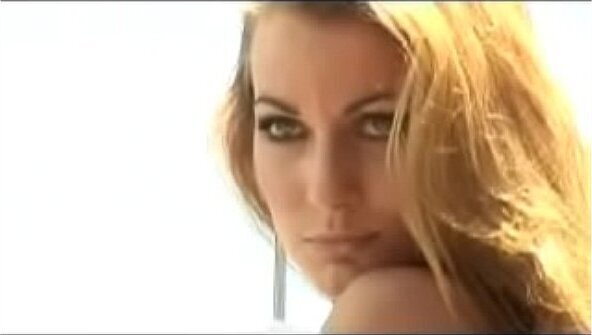 modelo peitinho lindo