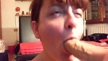 Vuoi imparare come farti sega? sorellina perversa insegna masturbarti