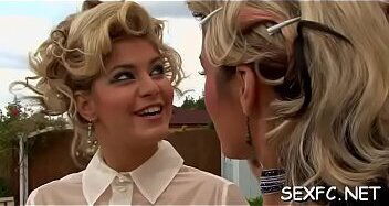 Succulent floozy Defrancesca Gallardo gets pleasured