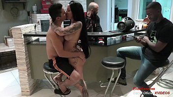 Atriz porn&ocirc_ Elisa Sanches deu o cuzinho fora de cena para o ator dotado Jack Kallahari - gar&ccedil_om Felipe Costa foi barrado