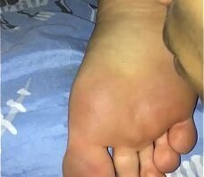 Worship sleeping friend feet