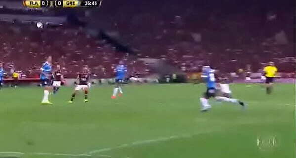 FLAMENGO ATOLANDO GR&Ecirc_MIO