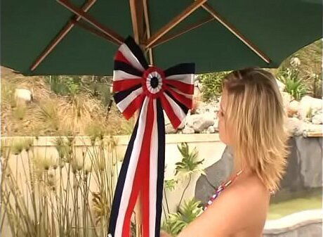 Horny packs peanut butter young blonde floozie Sasha Knox