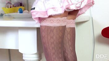 Bunny Horny Lesbian Babes Cram Their Tasty Pussies With Toes