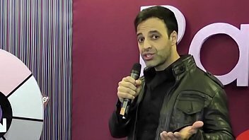 #TBTPapoMix - Ator porn&ocirc_ Rog&ecirc_ Ferro responde as perguntas picantes da roleta do Papo Priv&ecirc_ do PapoMix - Parte 2 - WhatsApp PapoMix (11) 94779-1519