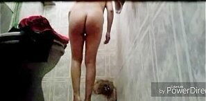 Espiendo puta ducha despu&eacute_s partir culo