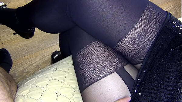 &frac34_ SCHOOLGIRL PREPARING EXAM ENDED HANDJOB CLASSMATE LEGS- XSANYANY