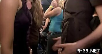 Brunette slots engulfing hard weenie