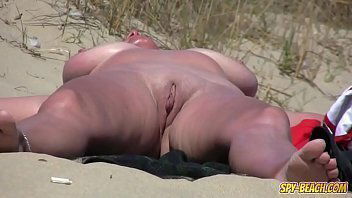 Amateur Nudist Voyeur Milf Close Video