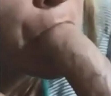 Mi ex chupa y traga semen camara oculta. My ex blowjob and swallow hidden cam