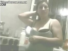 M&iacute_ suegra mostrando tetas