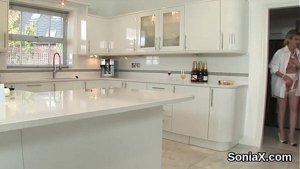 Unfaithful british mature gill ellis shows giant melons