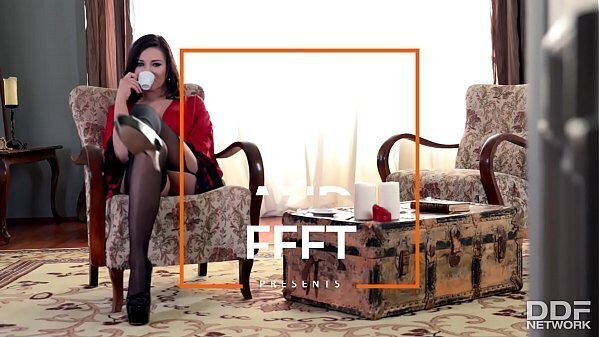 heel pussy insertion with fetish goddess from Russia Polina