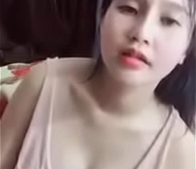 g&aacute_i xinh rong v&uacute_ căng tr&ograve_n