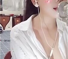 Uplive ve day em lo cover lo dau ti