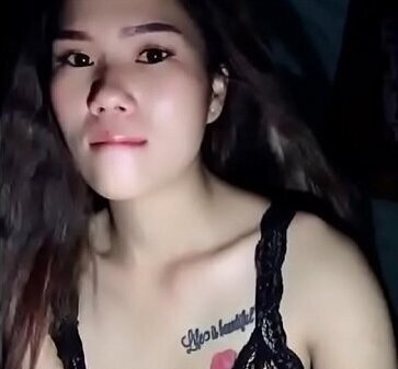 Uplive live stream h&agrave_ng đ&ecirc_m khuya