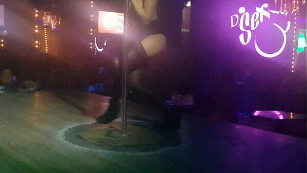 a&ntilde_os table dance