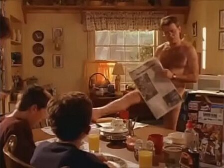 Malcom escena pervertida cocina