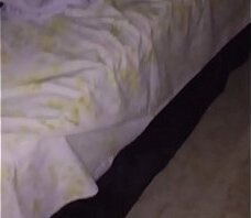 Joven hermanastra cogida rico mientras duerme