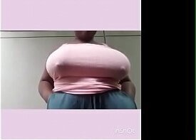 Camerounaise Baise sur la chanson ventilateur