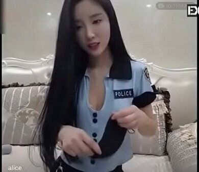 最美的外围女神alice 纤瘦瓜子脸明星级别颜值 大尺度紫薇漏出 众网友围观互动 颜值控强推