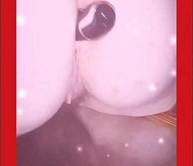 Milf wifey gets down dirty double dip...hot, HOT!