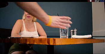 Tinder Date Gone RIGHT!!! 22 year old and Milf Dolce Vandela