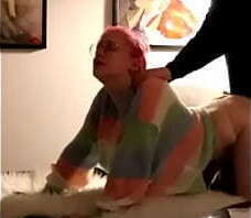 Peliroja lentes perrito aaben nombre?