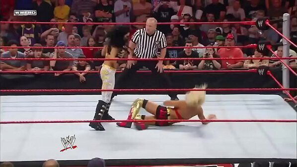 Melina Maryse. Raw.