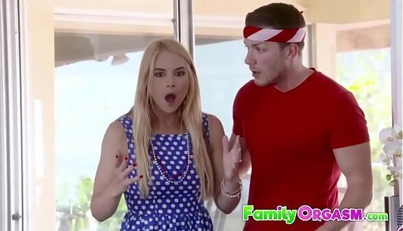 Sarah Vandella Parker Family Taboo FamilyOrgasm.com