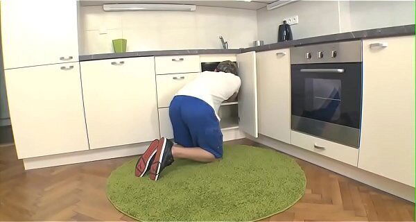 Adorable amateur enjoys hardcore pounding