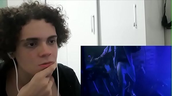 REAGINDO Broken Smile (legendado) [REACT COMENTANDO]