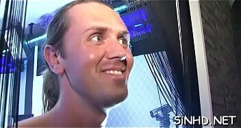 Loads sweet nectars spilled during raucous bang